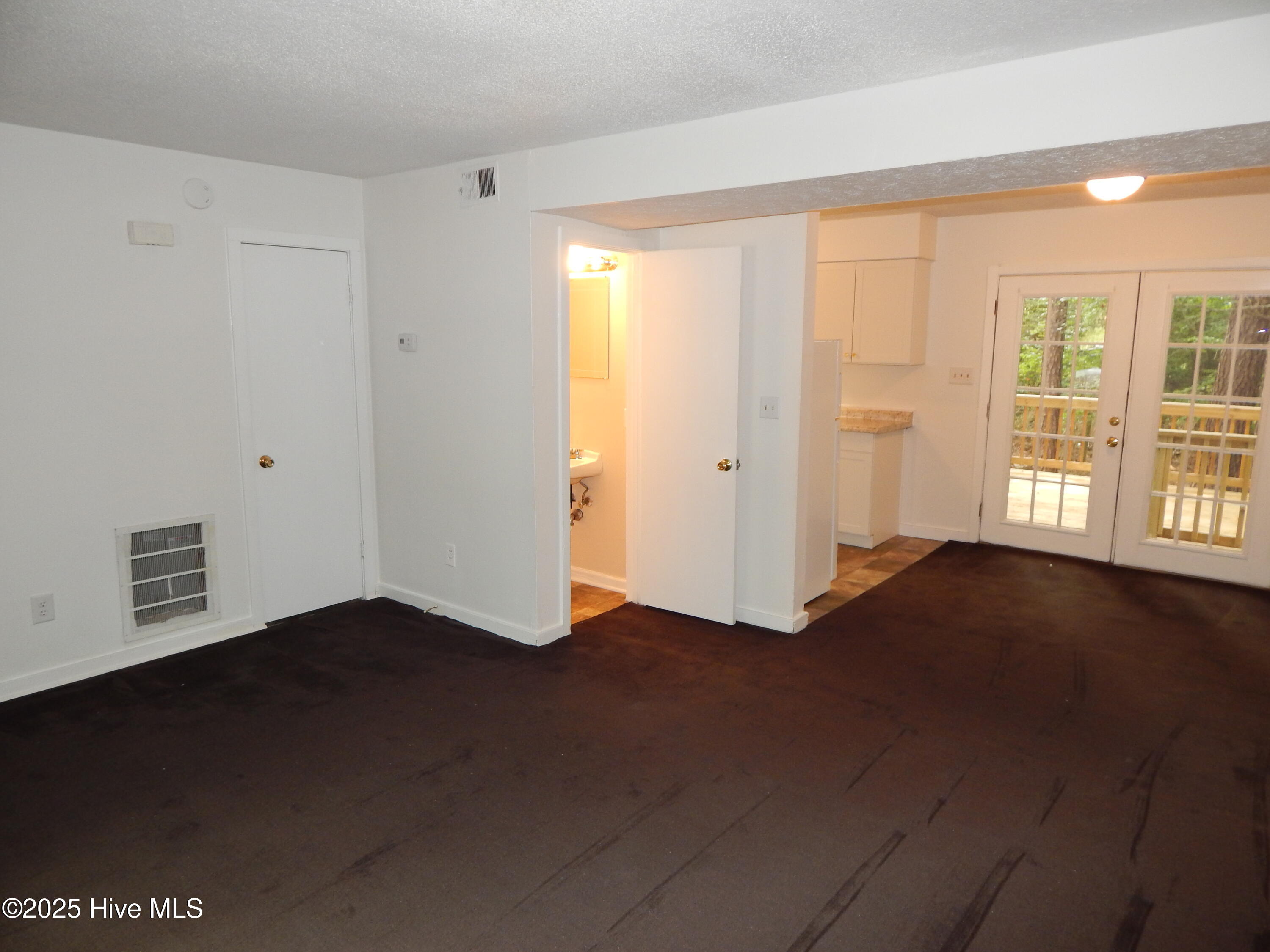 112 Ridge Place Greenville, NC 27834 - Photo 19 of 33 DSCN4453