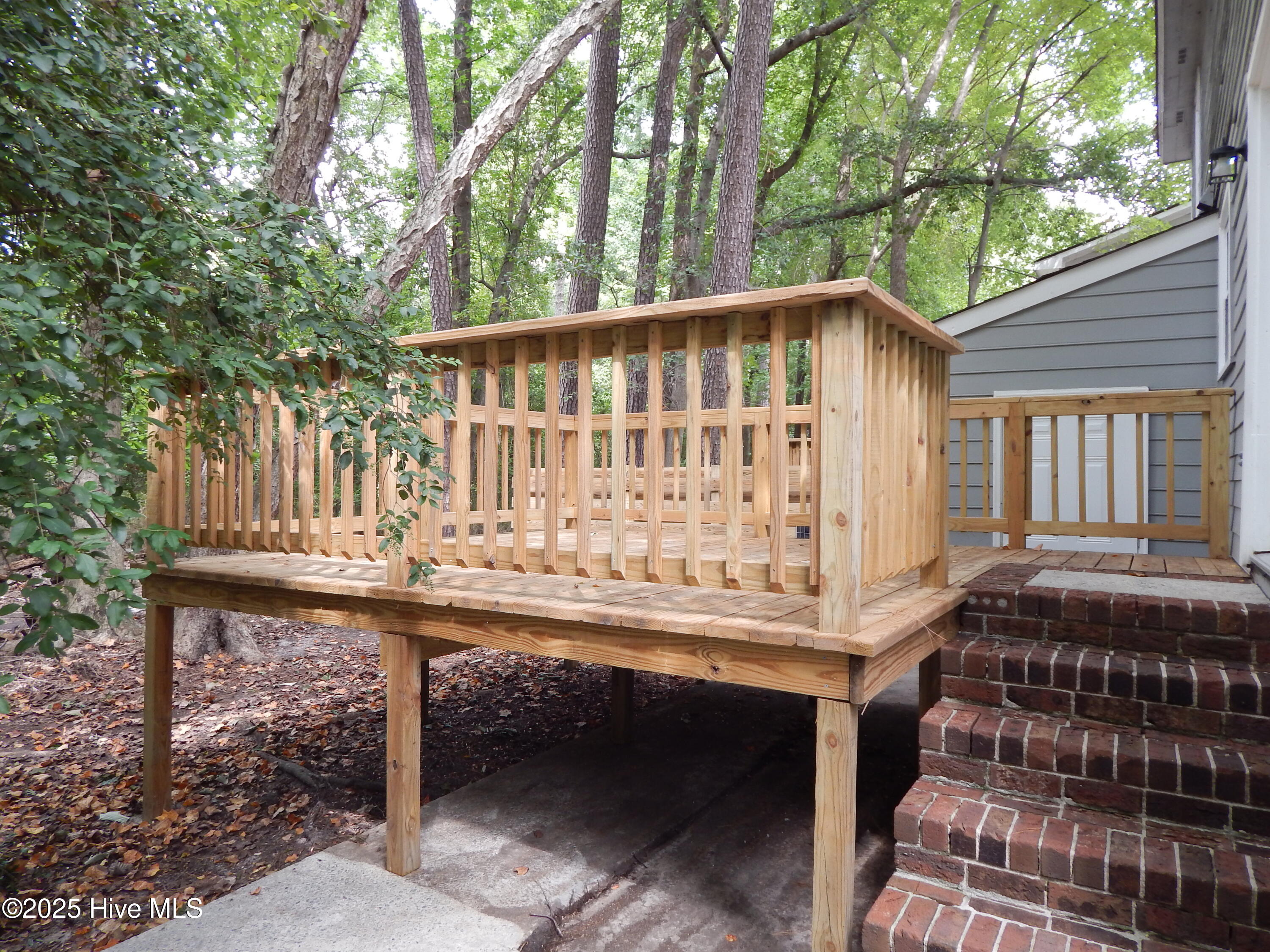 112 Ridge Place Greenville, NC 27834 - Photo 6 of 33 DSCN4429