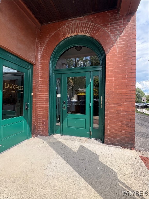 43 Central Avenue Lancaster, NY 14086 - Photo 2 of 19