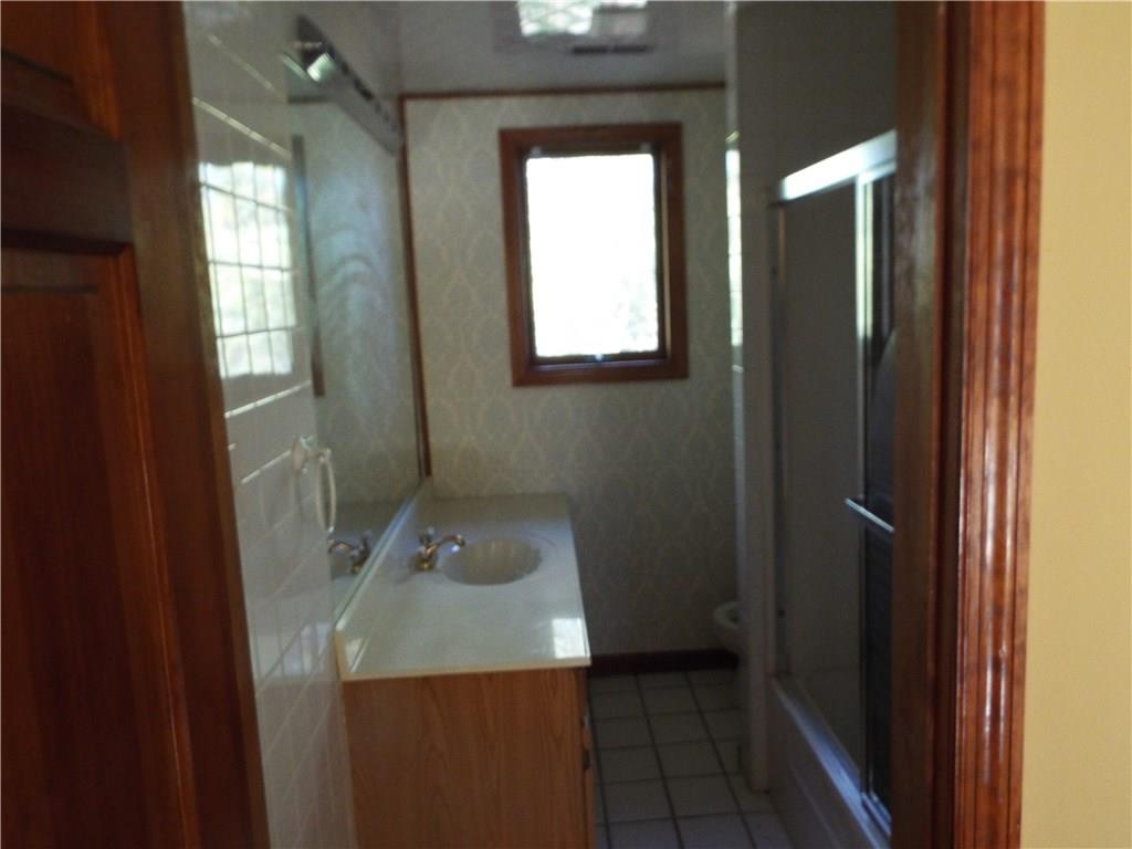 200 Durst Road Irwin, PA 15642 - Photo 21 of 25 Gallery Image 21