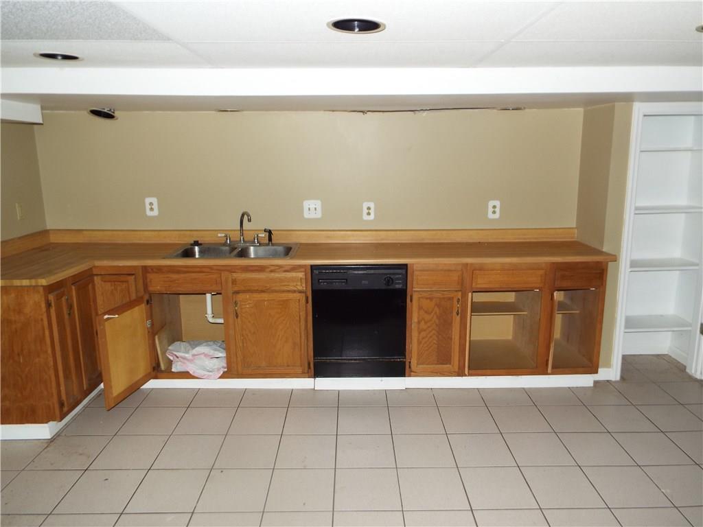 200 Durst Road Irwin, PA 15642 - Photo 22 of 25 Gallery Image 22