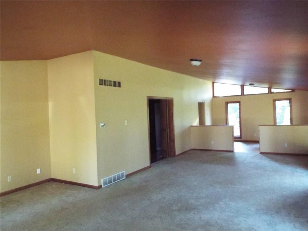 200 Durst Road Irwin, PA 15642 - Photo 6 of 25 Gallery Image 6