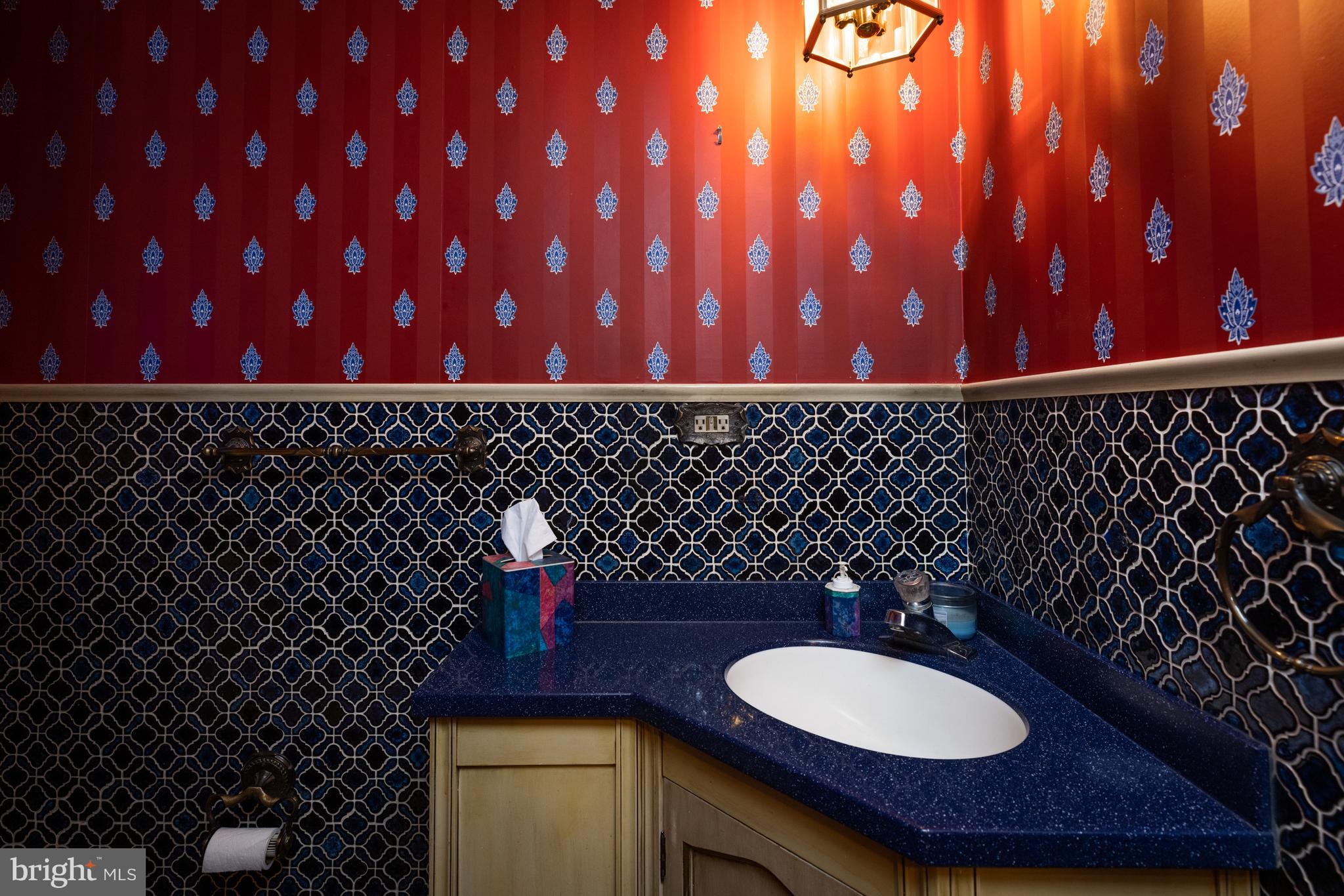 25 Ardmore Road Newark, DE 19713 - Photo 17 of 32 Powder Room, Look at that Stunning Tile!