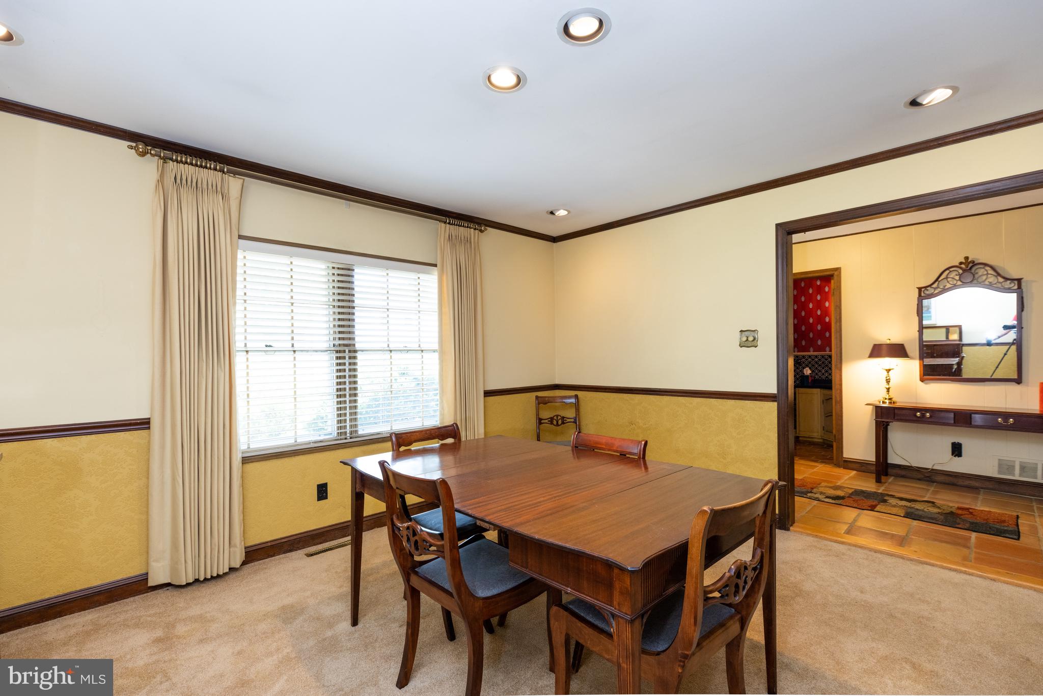 25 Ardmore Road Newark, DE 19713 - Photo 6 of 32 Formal Dining Room