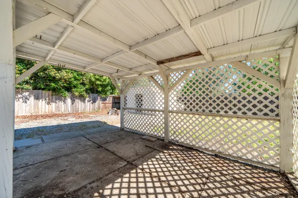 $425,000 | 4185 Meander Drive, Redding, CA 96001