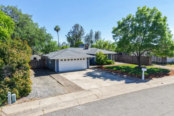 $425,000 | 4185 Meander Drive, Redding, CA 96001