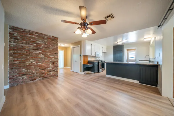 $425,000 | 4185 Meander Drive, Redding, CA 96001