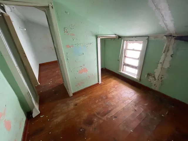 $76,800 | 320 Lutzke Road, Saginaw, MI 48609