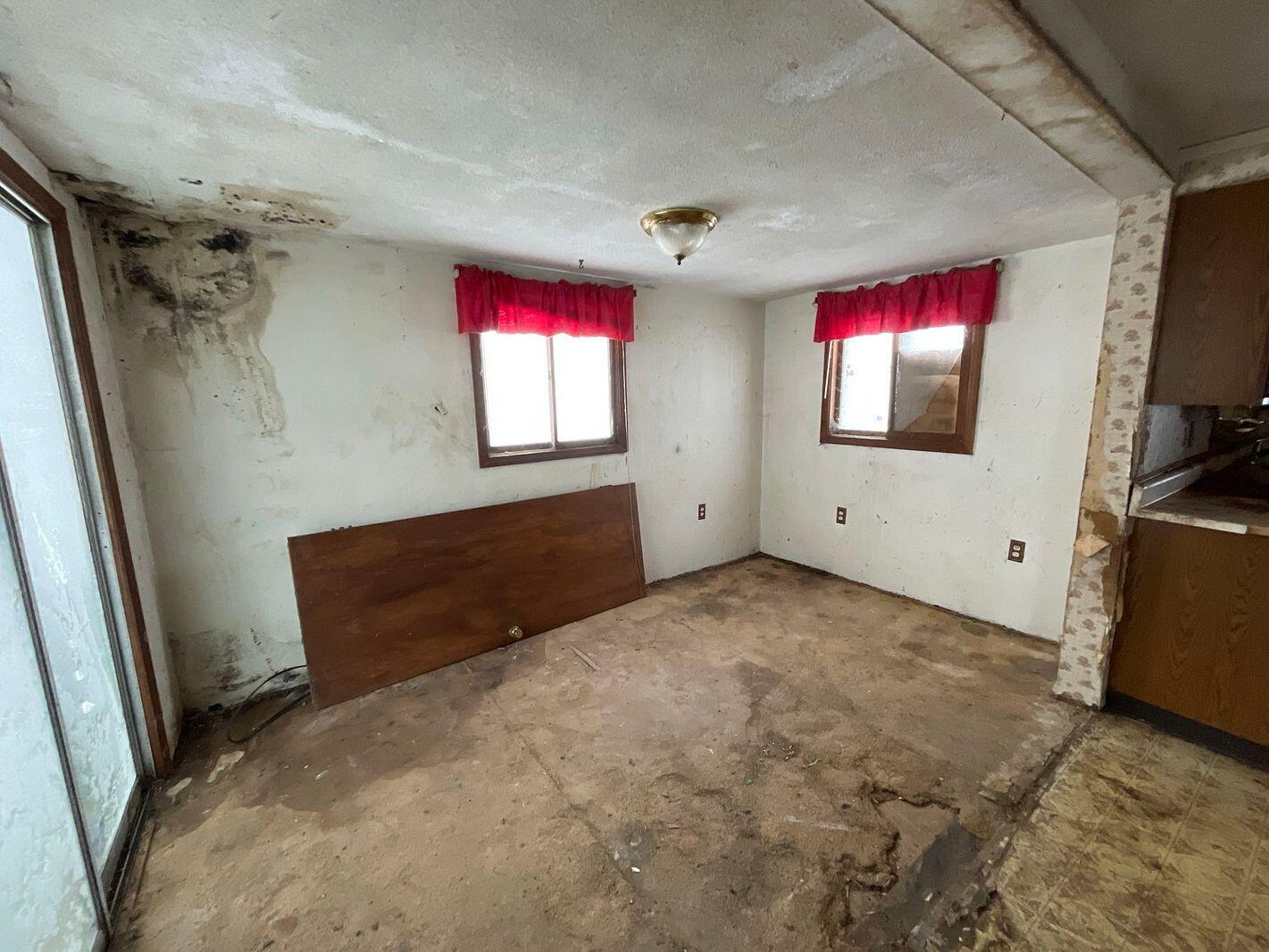 320 Lutzke Road Saginaw, MI 48609 - Photo 16 of 50 17