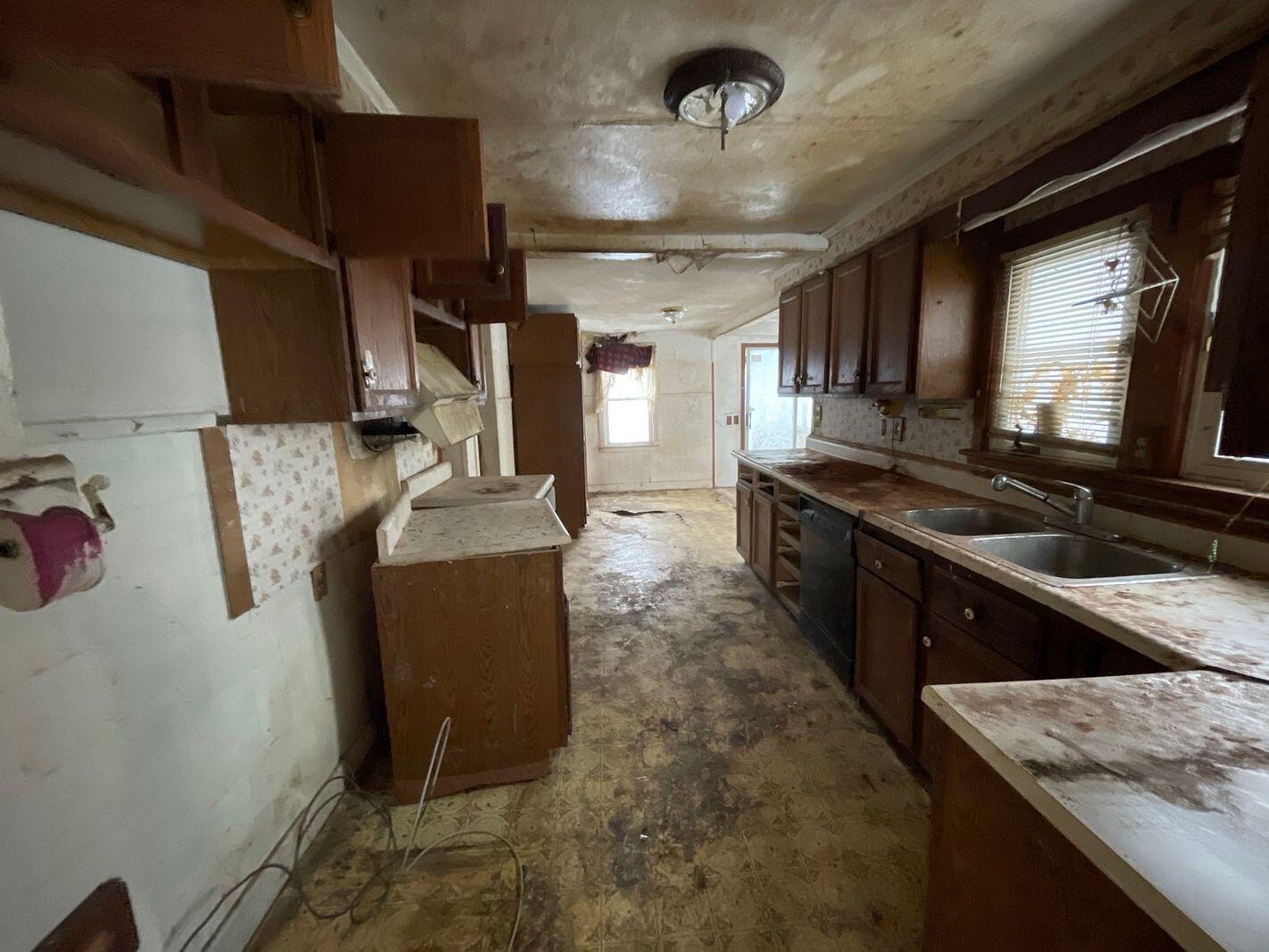 320 Lutzke Road Saginaw, MI 48609 - Photo 22 of 50 23