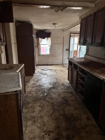 $76,800 | 320 Lutzke Road, Saginaw, MI 48609