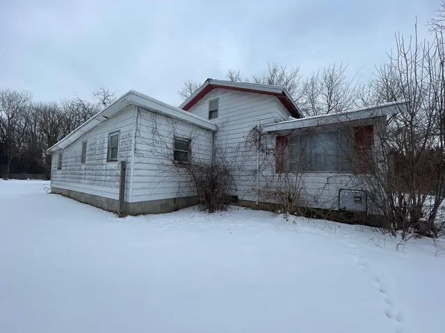 $76,800 | 320 Lutzke Road, Saginaw, MI 48609