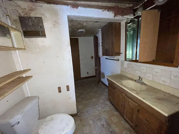 $72,500 | 320 Lutzke Road, Saginaw, MI 48609