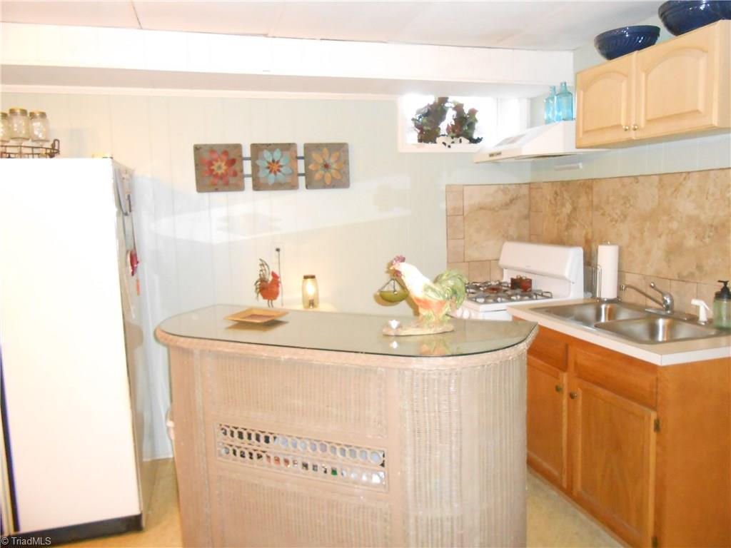 1197 Pleasant Ridge Road Greensboro, NC 27409 - Photo 20 of 30 Gallery Image 20