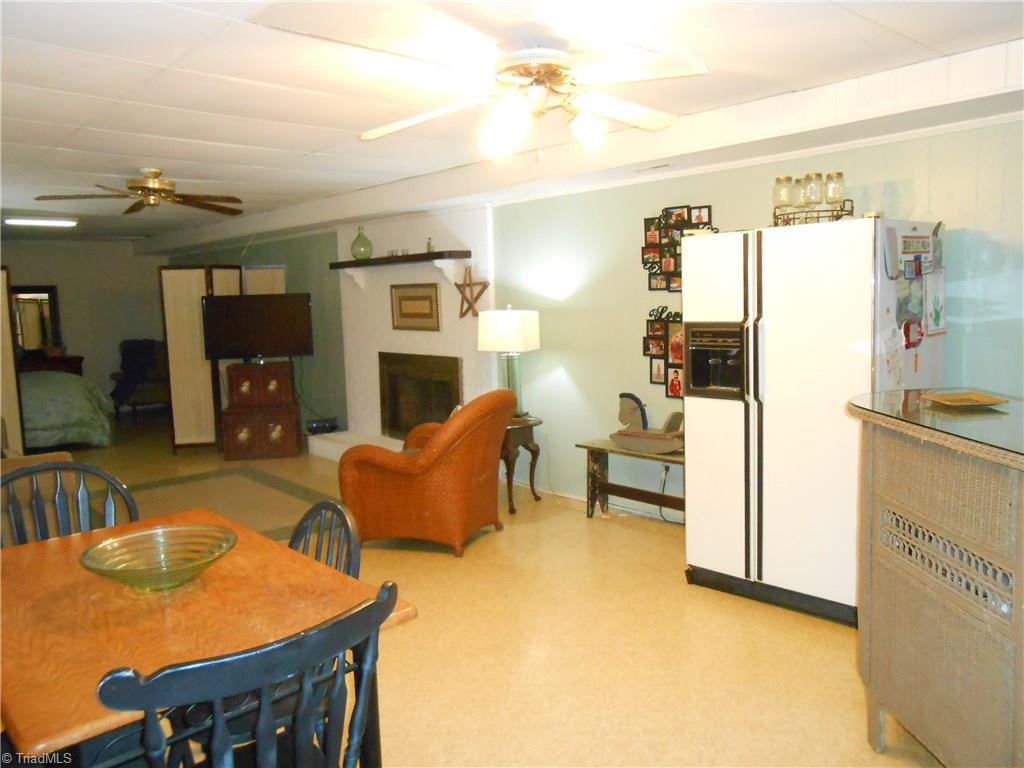 1197 Pleasant Ridge Road Greensboro, NC 27409 - Photo 21 of 30 Gallery Image 21