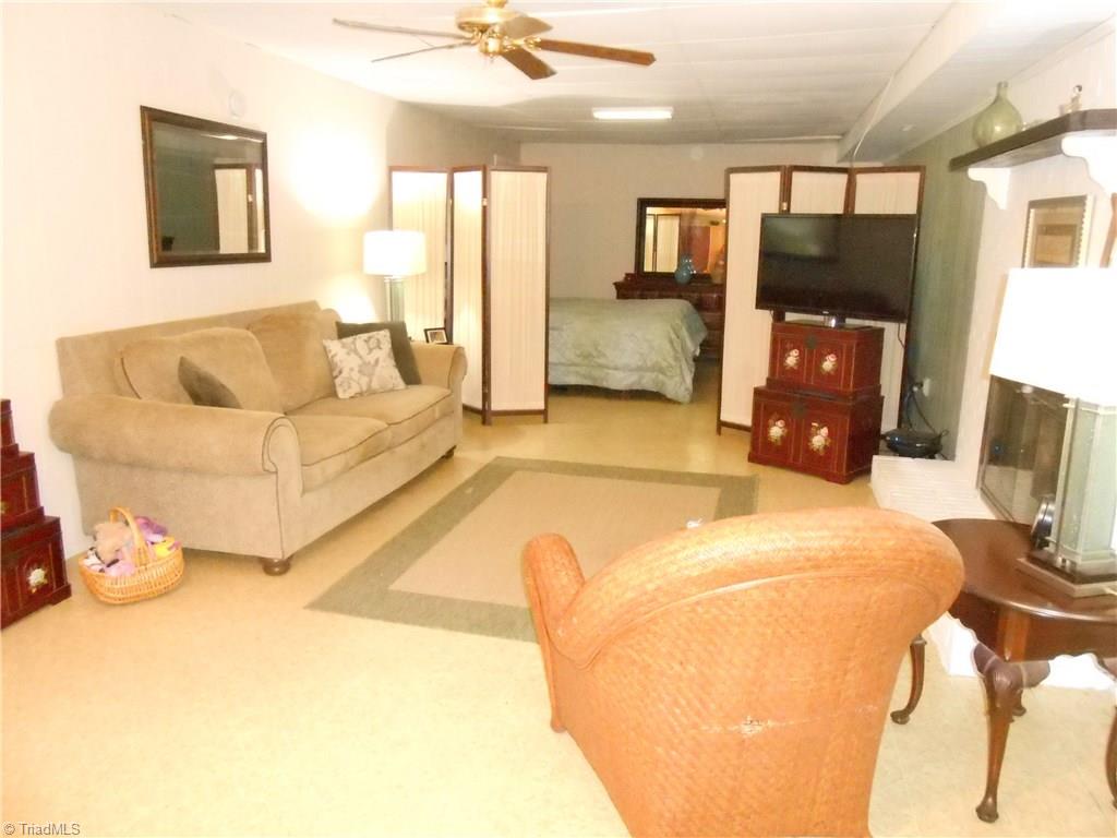 1197 Pleasant Ridge Road Greensboro, NC 27409 - Photo 22 of 30 Gallery Image 22