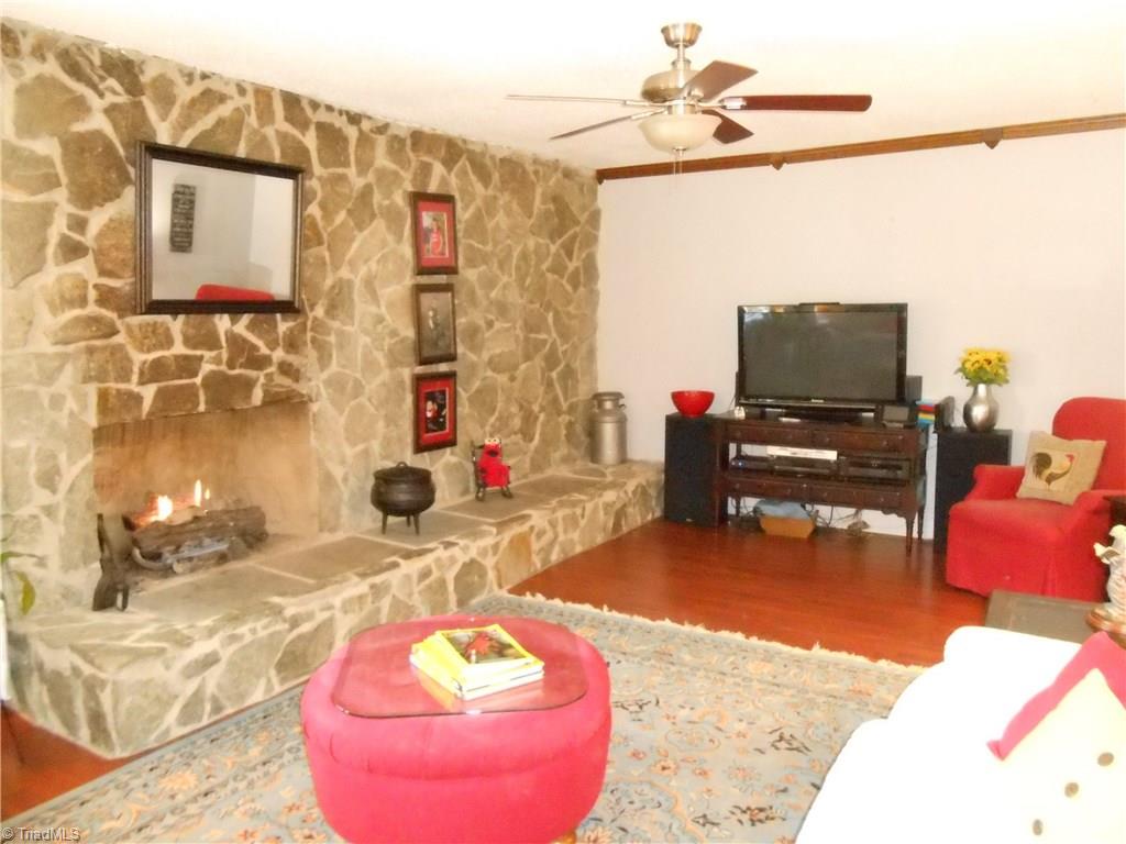 1197 Pleasant Ridge Road Greensboro, NC 27409 - Photo 10 of 30 Gallery Image 10