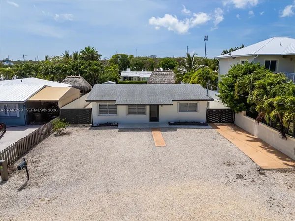 $1,100,000 | 16 Fishermans Trail, Key Largo, FL 33037