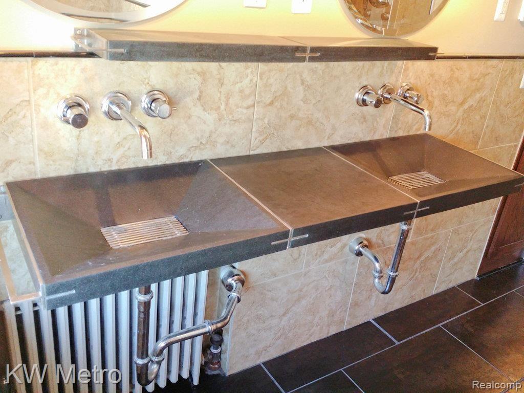 1422 Nottingham Road Grosse Pointe, MI 48230 - Photo 26 of 42 IMG_20140531_162227-1.jpg