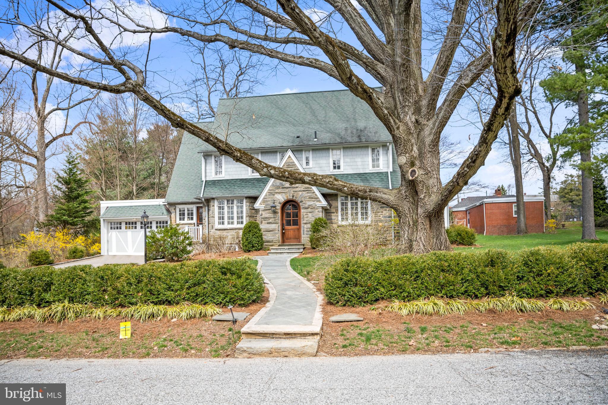 18 Fariston Road Wayne, PA 19087 - Photo 3 of 47