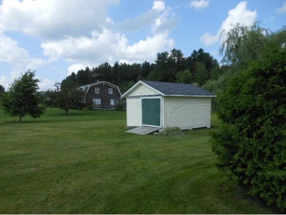 2205 Vermont Rte 111 Derby, VT 05829 - Photo 17 of 21