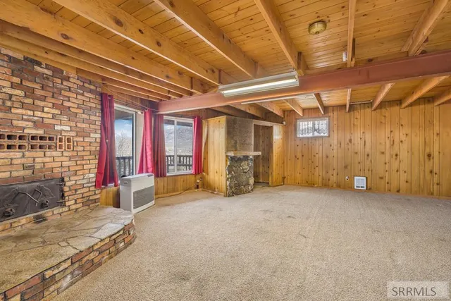 $435,000 | 2440 Cannon Road, Arco, ID 83213