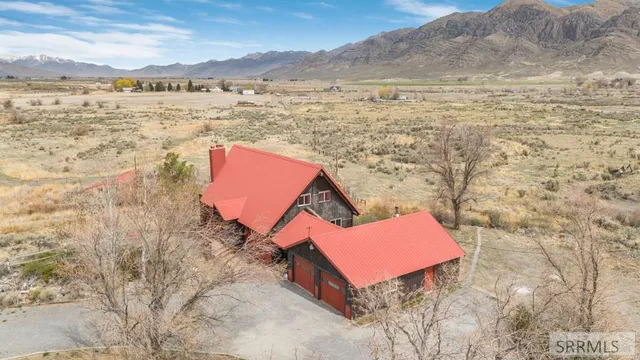 $435,000 | 2440 Cannon Road, Arco, ID 83213