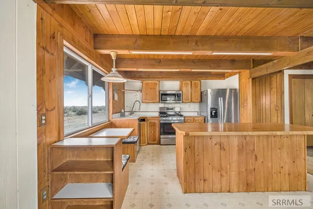 $435,000 | 2440 Cannon Road, Arco, ID 83213