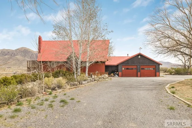 $435,000 | 2440 Cannon Road, Arco, ID 83213