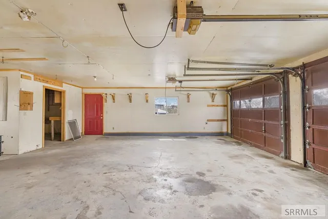 $435,000 | 2440 Cannon Road, Arco, ID 83213