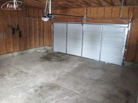 3383 Reid Road Swartz Creek, MI 48473 - Photo 20 of 21 20394868-19.JPG
