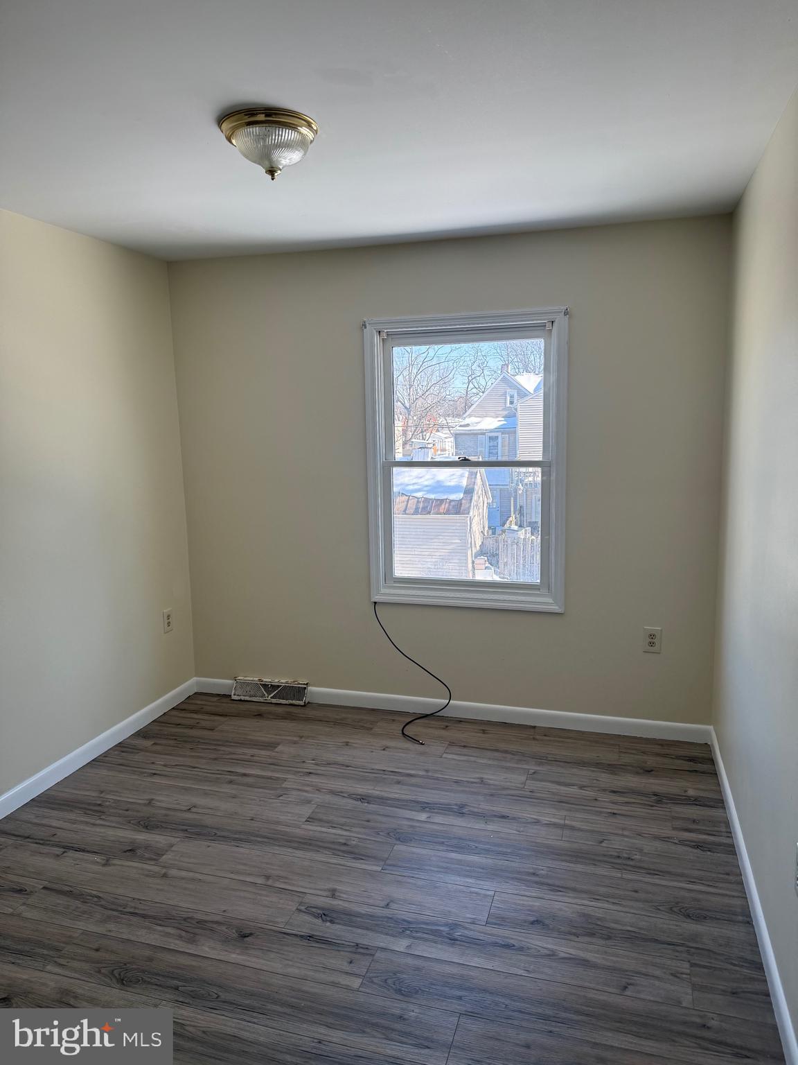 425 Factory Street Carlisle, PA 17013 - Photo 9 of 24