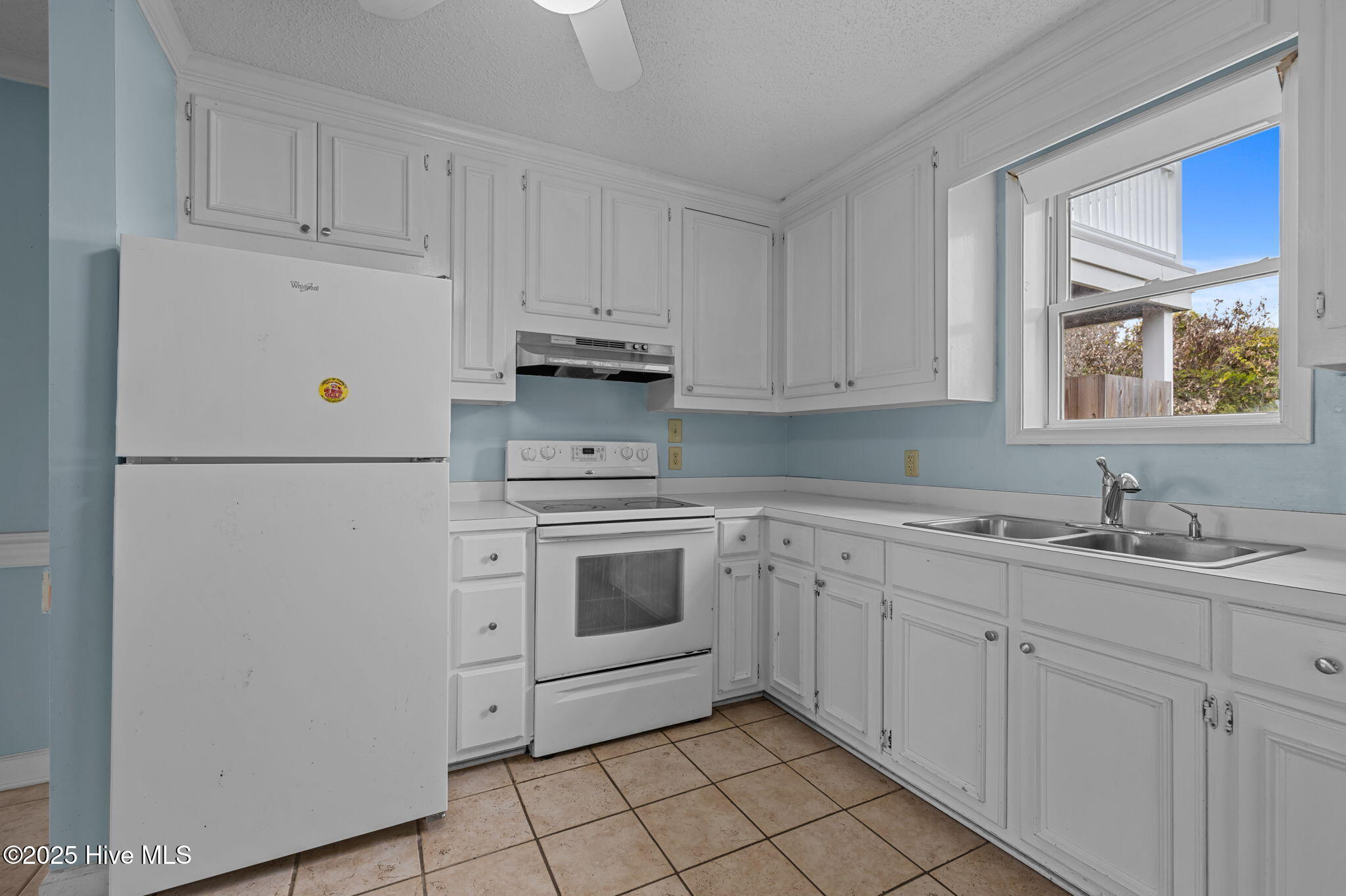 158 Hoffman Beach Road Atlantic Beach, NC 28512 - Photo 16 of 56 22-web-or-mls-1S3A6380