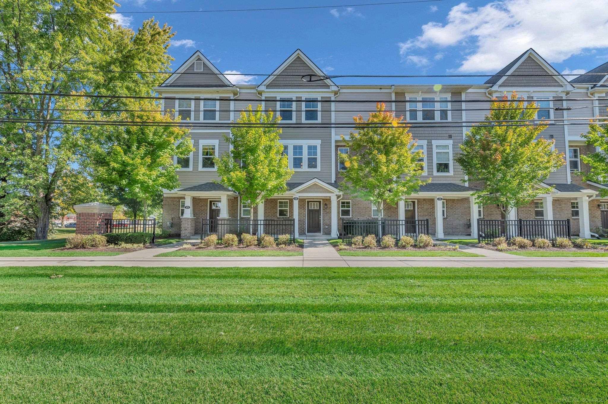 474 North Wixom Road Wixom, MI 48393 - Photo 1 of 29 50157823-fddf3c19-0f82-448b-b9c3-2597058ed7bc.JPG