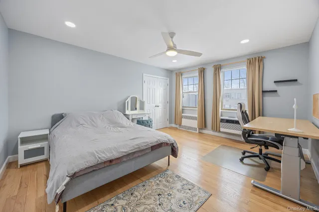 $355,000 | 324 Post Avenue, Unit 8F, Westbury, NY 11590