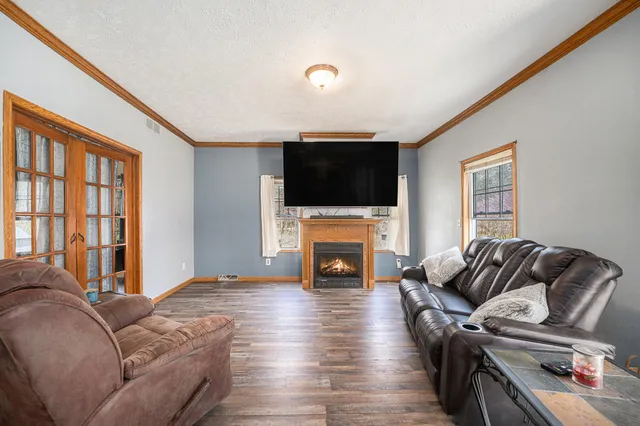 $299,900 | 70219 South River Road, White Pigeon, MI 49099