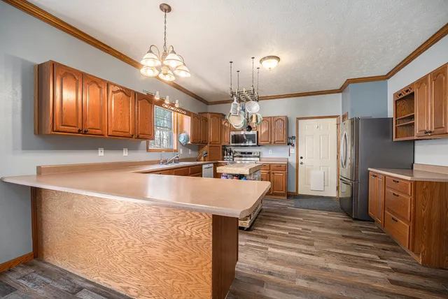 $299,900 | 70219 South River Road, White Pigeon, MI 49099