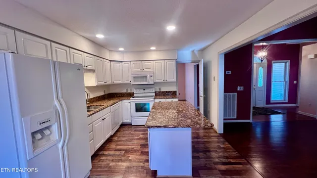 $1,700 | 202 Lakeview Drive, Crossville, TN 38558