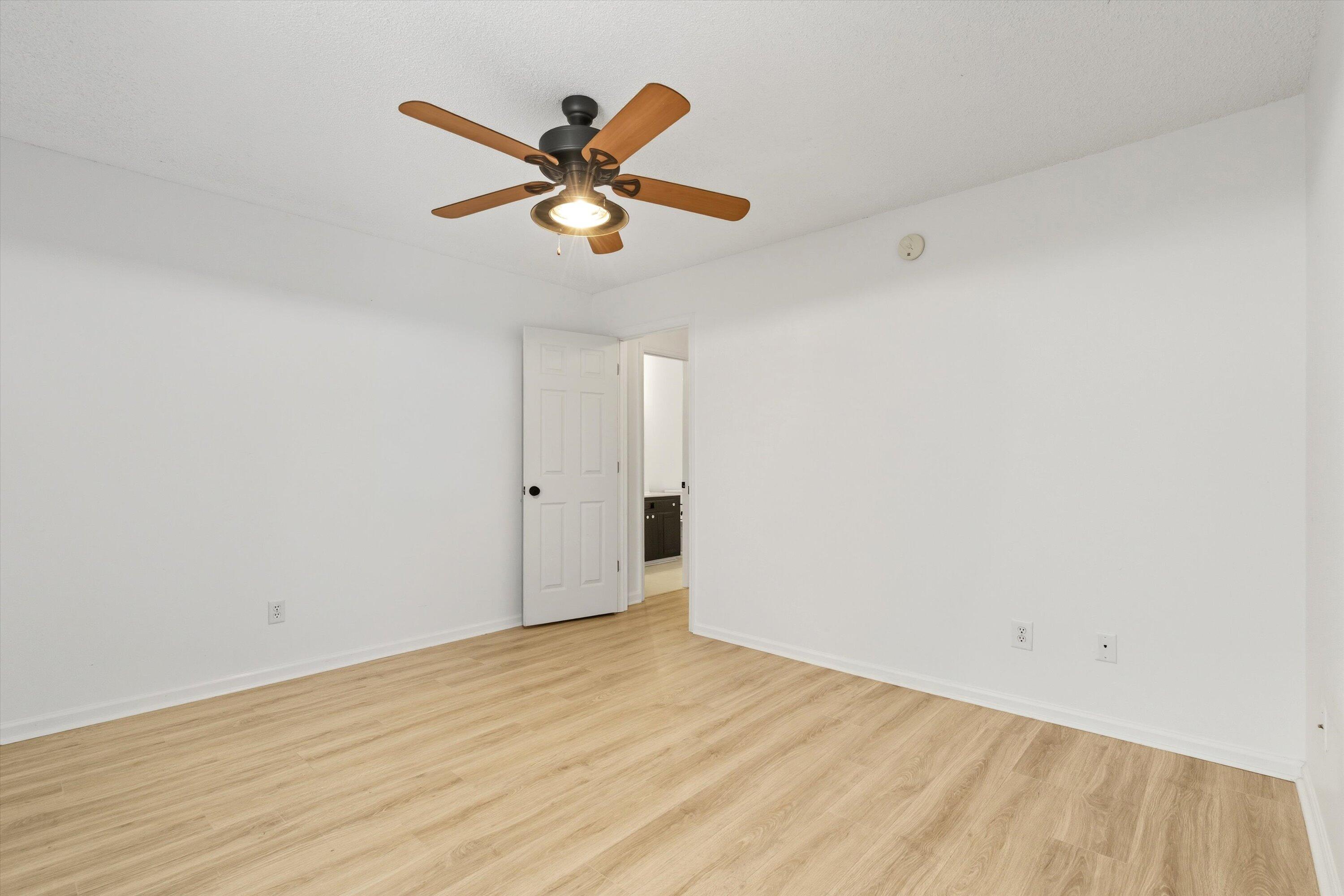 35 Rivers Point Row, Unit A Charleston, SC 29412 - Photo 18 of 34 18-018_DSC00128_1