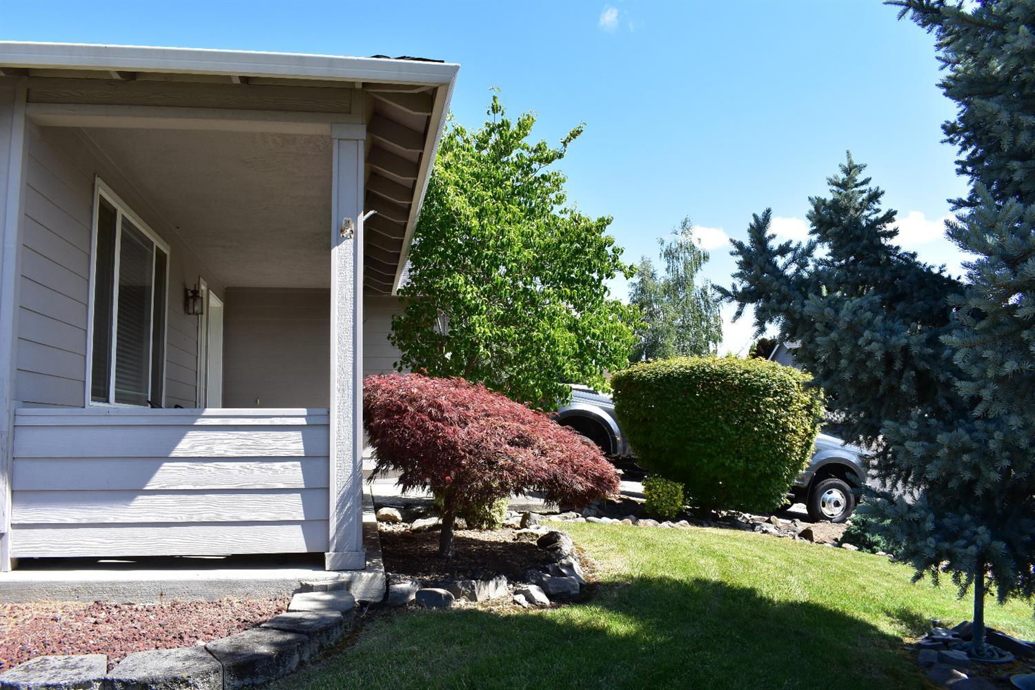 998 Ridgeview Drive Eagle Point, OR 97524 - Photo 7 of 13 Additional Photo