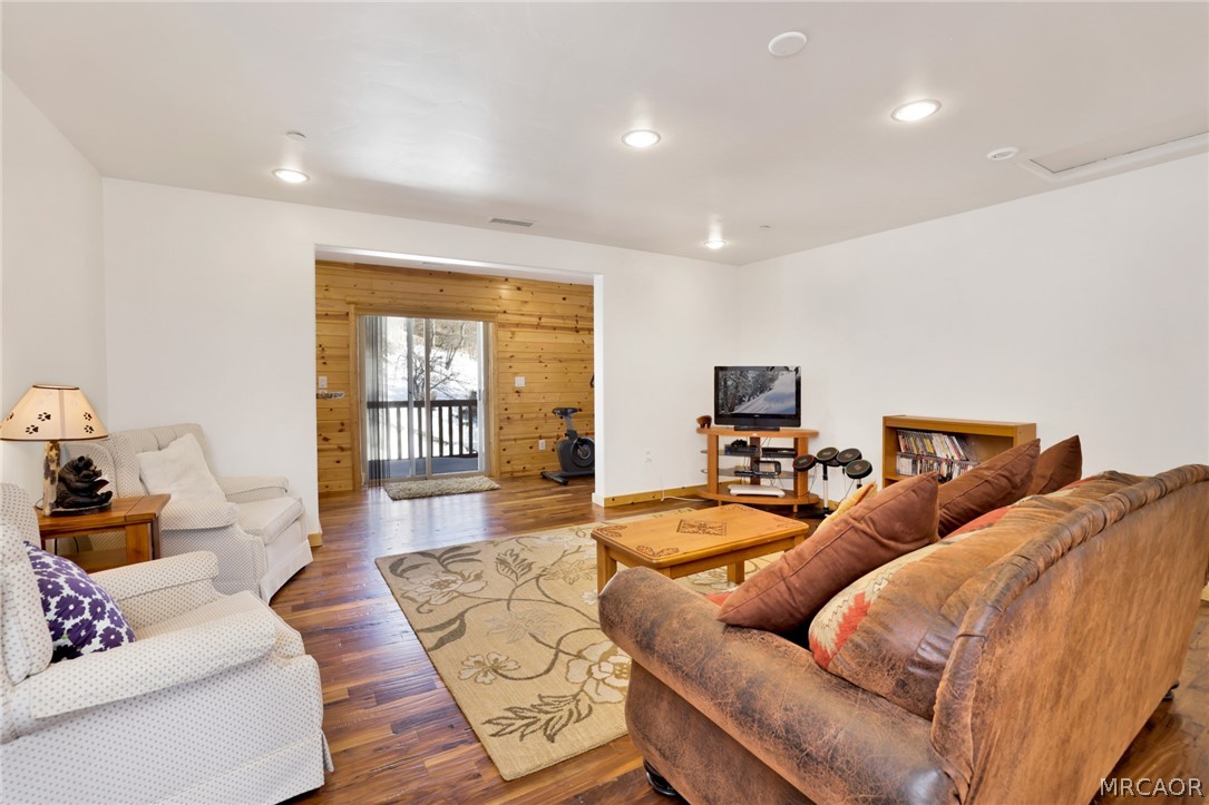 39737 Flicker Road Fawnskin, CA 92333 - Photo 35 of 51