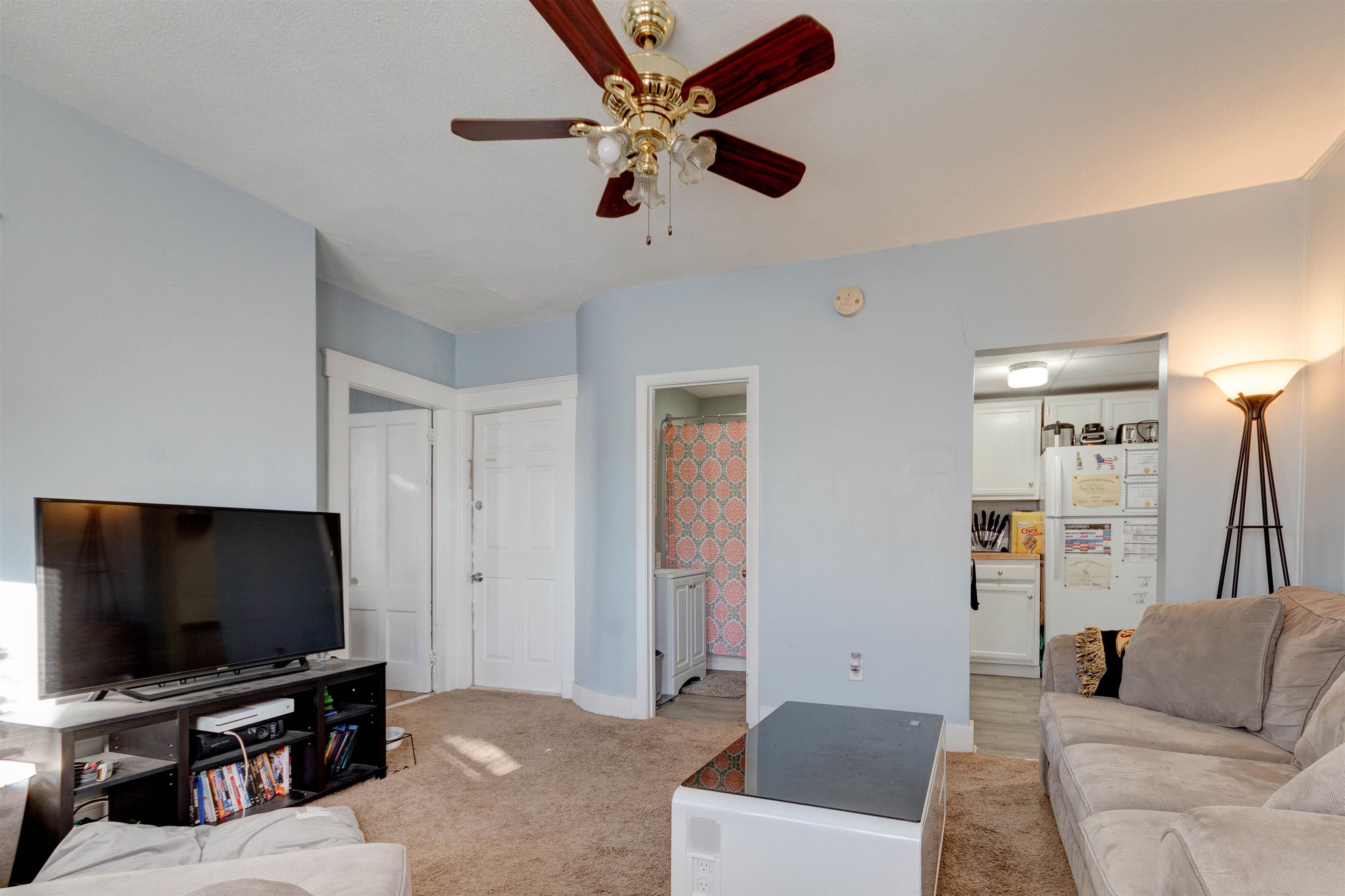 357 Amherst Street Manchester, NH 03104 - Photo 7 of 31 Gallery Image 7