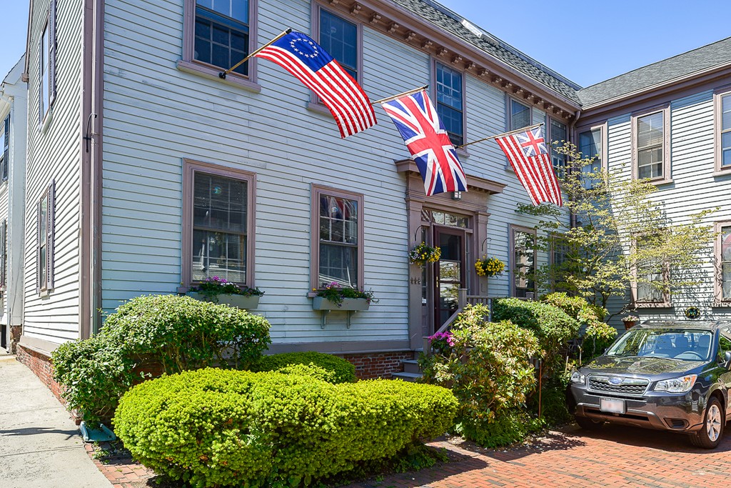 10 State Street, Unit 3 Marblehead, MA 01945 - Photo 2 of 13 Gallery Image 2