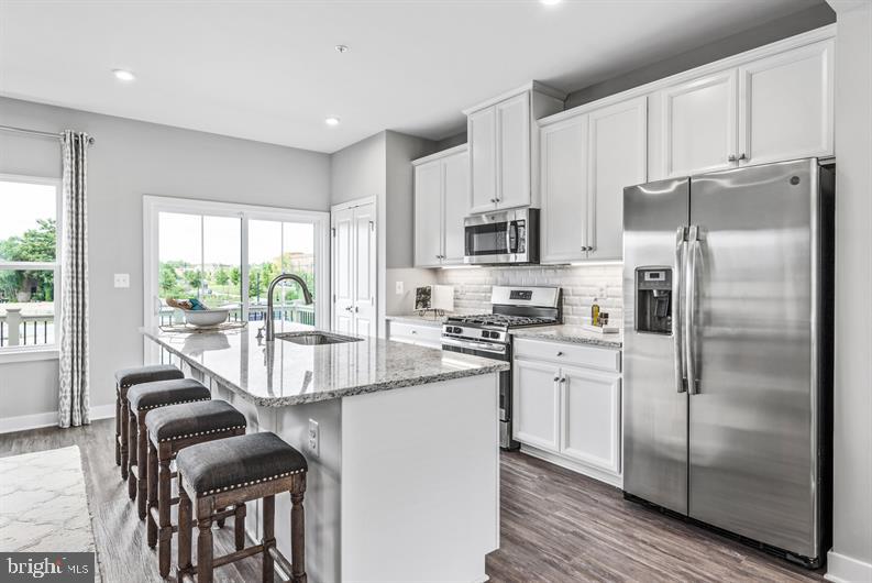 7113 Sollers Point Road Baltimore, MD 21222 - Photo 4 of 21