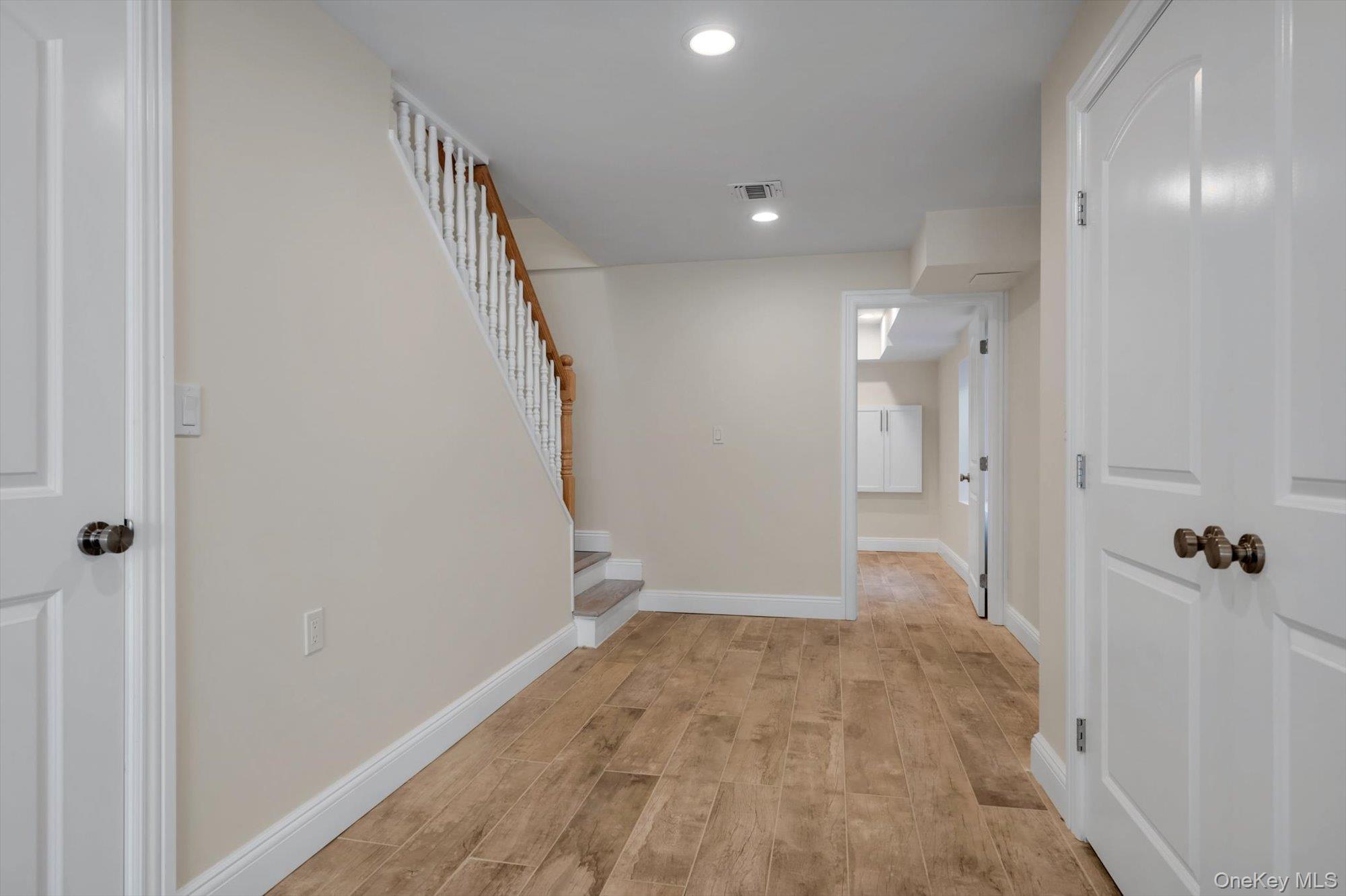 68 Edgewood Road, Unit B Port Washington, NY 11050 - Photo 17 of 22