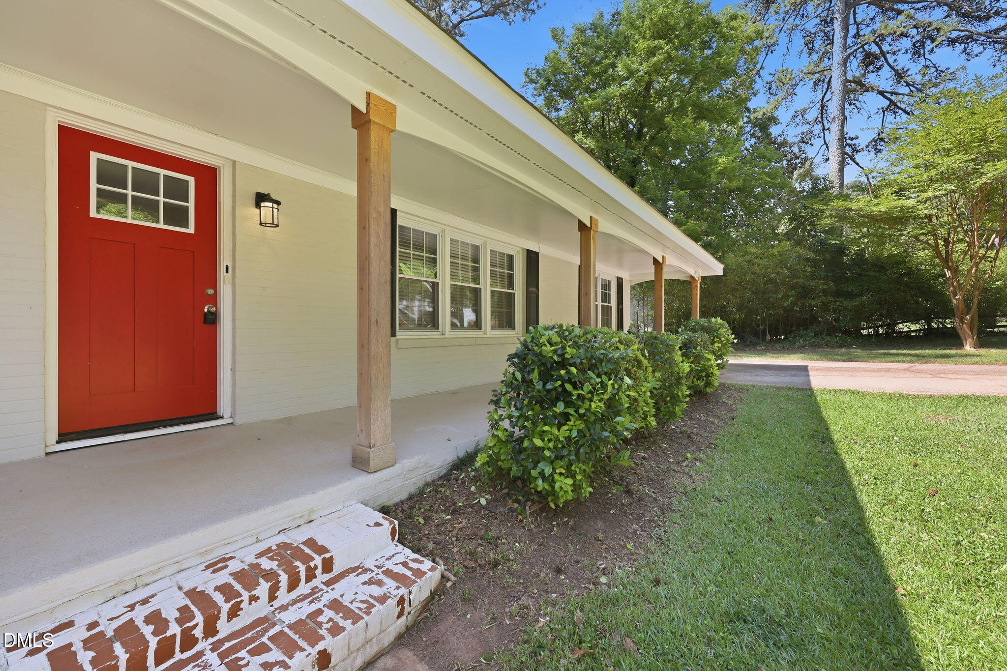 2950 Glenridge Drive Raleigh, NC 27604 - Photo 5 of 53 a front view of a house with garden