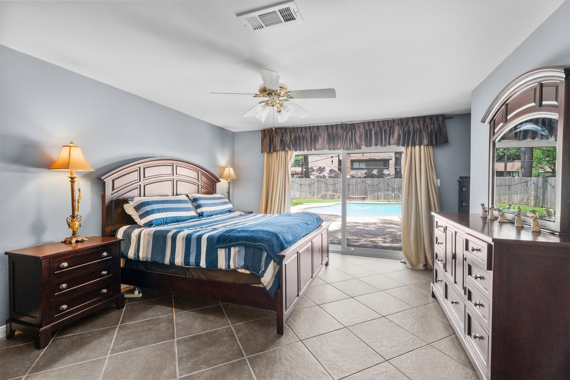 8238 Theisswood Road Spring, TX 77379 - Photo 18 of 35