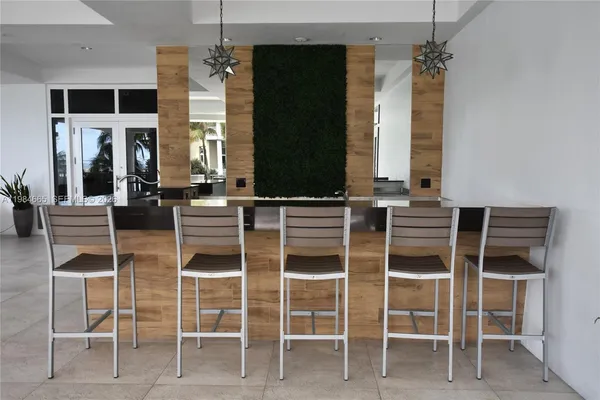 $6,500 | 801 Brickell Key Boulevard, Unit 1209, Miami, FL 33131
