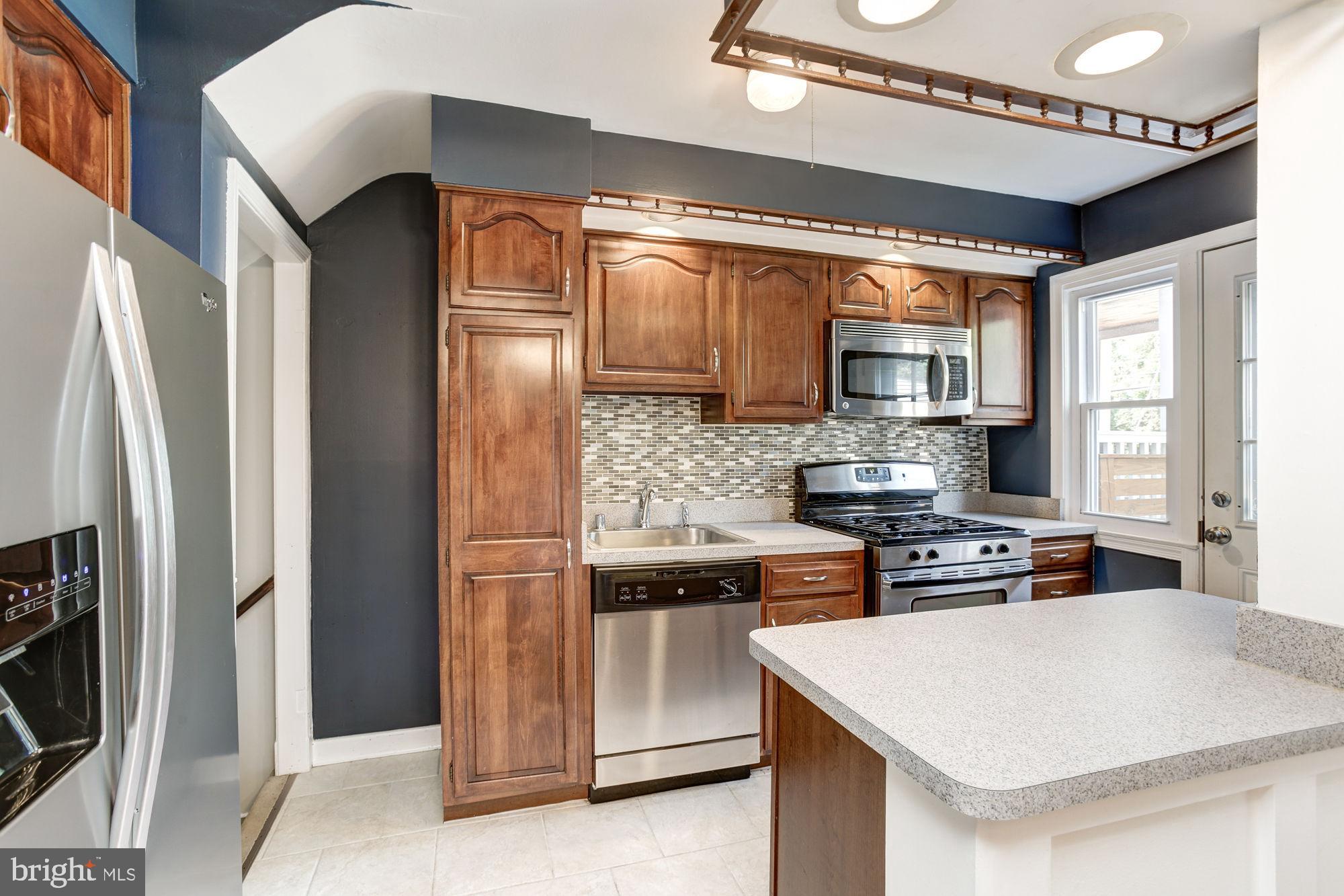 1116 Elm Road Halethorpe, MD 21227 - Photo 13 of 43