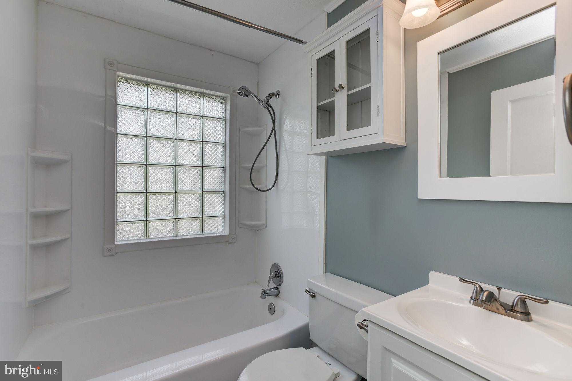 1116 Elm Road Halethorpe, MD 21227 - Photo 24 of 43 Upper level full bathroom